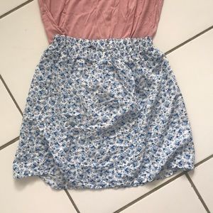Super cute floral skirt high waisted